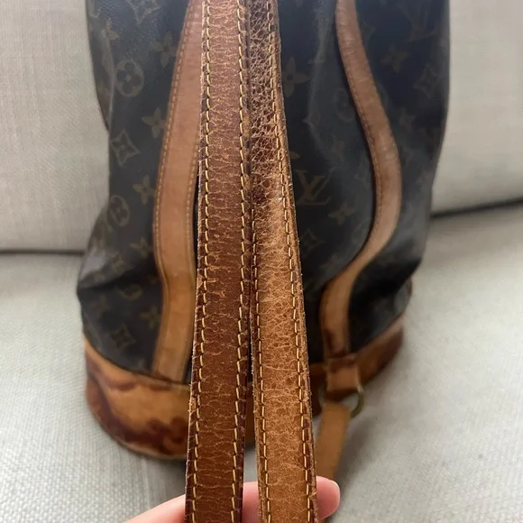 Louis Vuitton Monogram Brown Leather Men's Bag - Picture 4 of 7